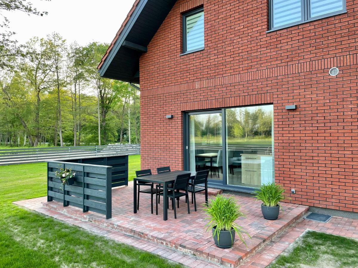 Holiday Home Veja Karkle Bagian luar foto